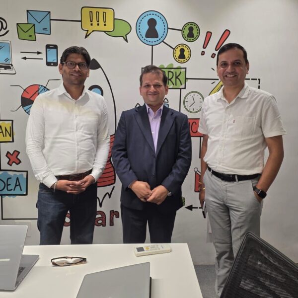 Gaurav Gupta in discussion with Workerlly and startup founders on corporate compliance and strategies for sustainable growth.